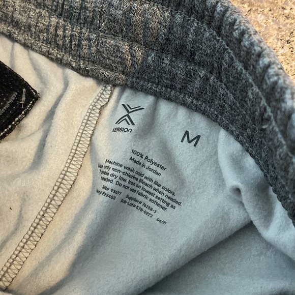 Xersion Gray Joggers Sweatpants Medium - Picture 6 of 15
